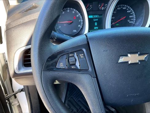 Used 2014 Chevrolet Equinox LS FWD image 23