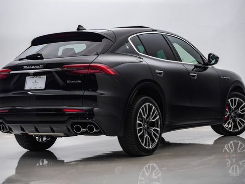 Used 2025 Maserati Grecale GT AWD/4WD image 9