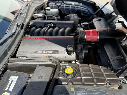 Used 1998 Chevrolet Corvette Convertible w/ Memory Pkg image 19