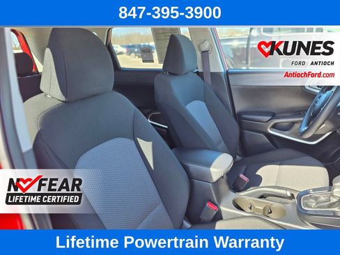 Used 2025 Kia Soul LX w/ LX Technology Package FWD image 31