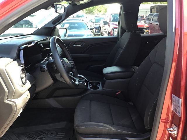 Used 2024 Chevrolet Colorado LT w/ LT Convenience Package II RWD image 9