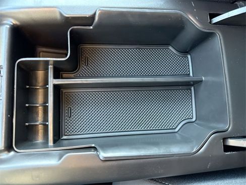 Used 2022 Chevrolet Colorado Z71 image 37