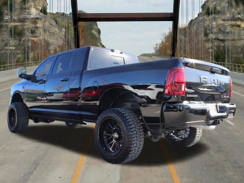 New 2025 RAM 2500 Laramie AWD/4WD image 10