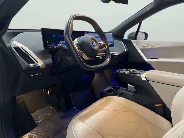 Used 2023 BMW iX xDrive50 AWD/4WD image 20