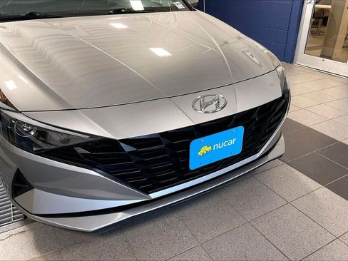 Used 2023 Hyundai Elantra SEL FWD image 30