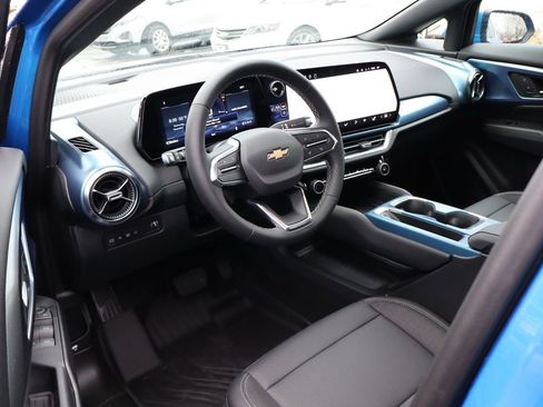 New 2026 Chevrolet Equinox EV LT AWD/4WD image 15