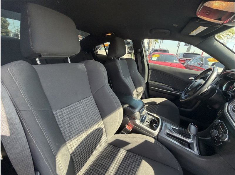Used 2019 Dodge Charger R/T RWD image 30