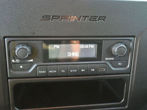 Used 2025 Mercedes-Benz Sprinter 2500 image 19