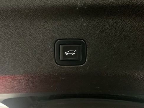 Certified 2021 Chevrolet Tahoe Z71 AWD/4WD image 38