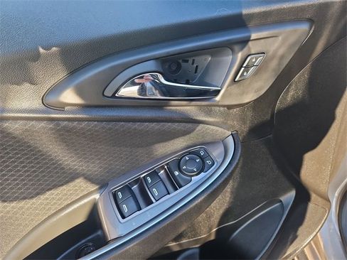 Certified 2023 Chevrolet Malibu LT image 24