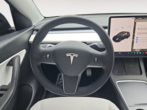 Used 2022 Tesla Model Y Performance AWD/4WD image 12