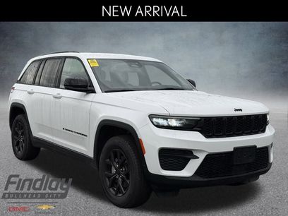 Used 2024 Jeep Grand Cherokee Altitude