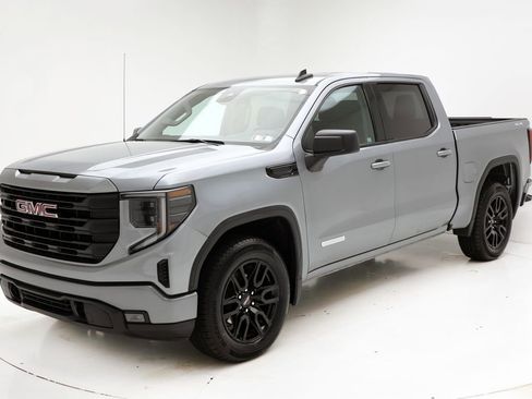 Used 2024 GMC Sierra 1500 Elevation AWD/4WD image 2
