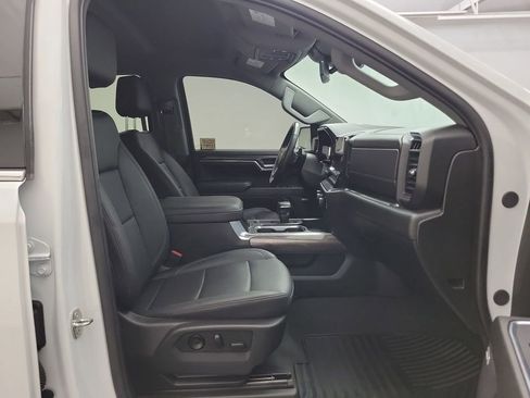 Used 2024 Chevrolet Silverado 1500 LTZ w/ Z71 Off-Road Package image 27