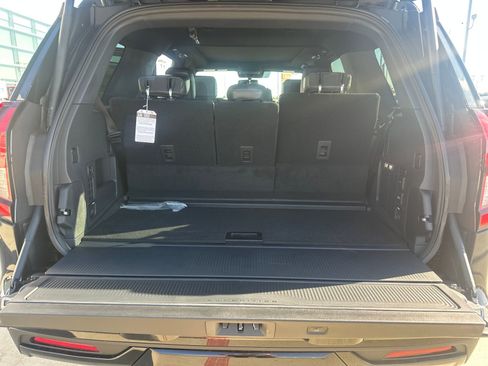 New 2025 Ford Expedition Tremor image 23