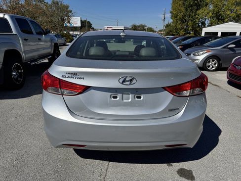 Used 2013 Hyundai Elantra Limited image 8