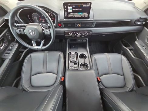 Used 2025 Honda Pilot Touring image 20