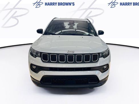 Used 2023 Jeep Compass Latitude AWD/4WD image 6