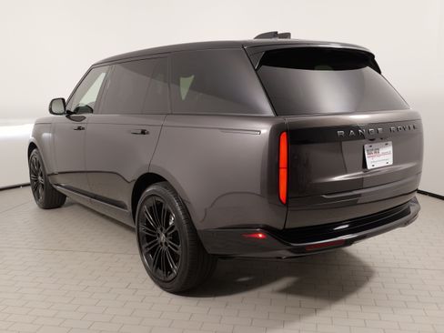 Used 2025 Land Rover Range Rover Long Wheelbase SE AWD/4WD image 17