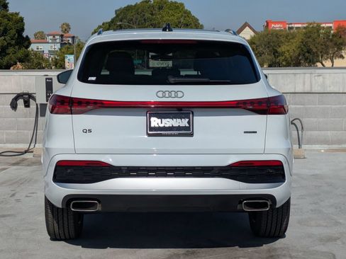 Used 2025 Audi Q5 Premium w/ Convenience Package AWD/4WD image 5