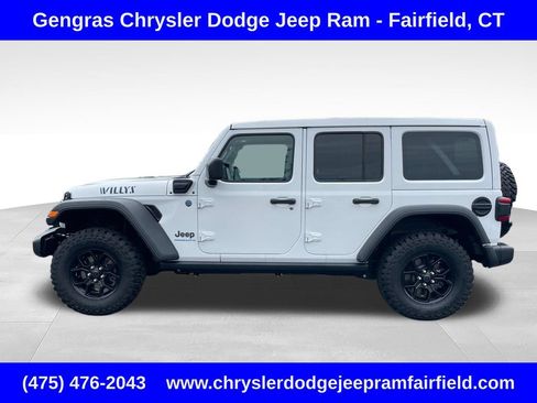 Used 2024 Jeep Wrangler Unlimited AWD/4WD image 4