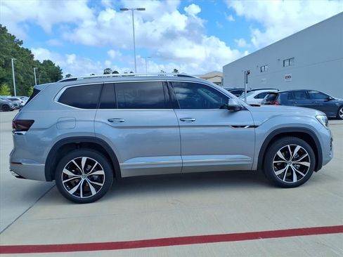 New 2026 Volkswagen Atlas SEL Premium R-Line AWD/4WD image 4