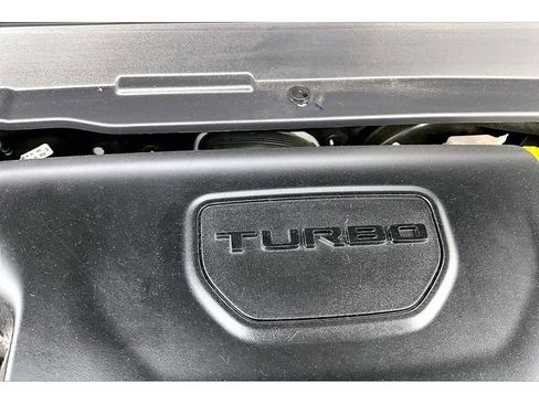 Certified 2024 Jeep Compass Limited image 35