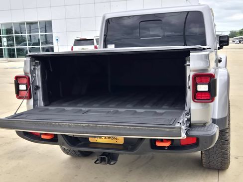 Used 2021 Jeep Gladiator Mojave AWD/4WD image 26