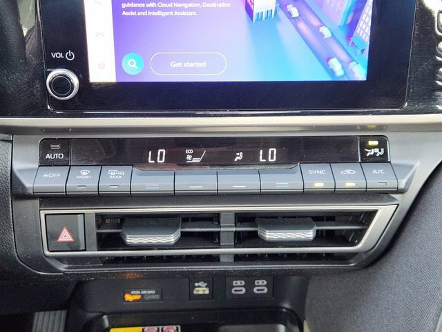 Certified 2025 Toyota Camry LE FWD image 18