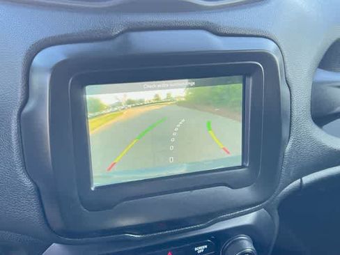 Used 2021 Jeep Renegade Sport w/ Sport Appearance Group FWD image 26