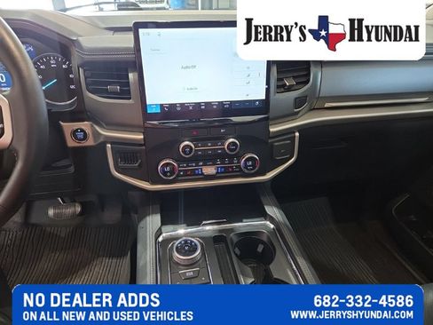 Used 2023 Ford Expedition Max XLT RWD image 10