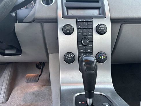 Used 2005 Volvo V50 T5 image 12