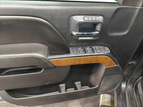 Used 2015 Chevrolet Silverado 1500 LTZ image 39