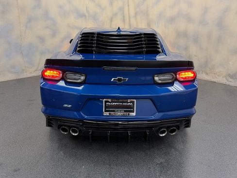Used 2019 Chevrolet Camaro SS RWD image 6