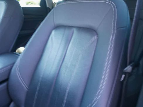 Used 2021 Audi Q5 2.0T Premium Plus w/ Premium Plus Package AWD/4WD image 17