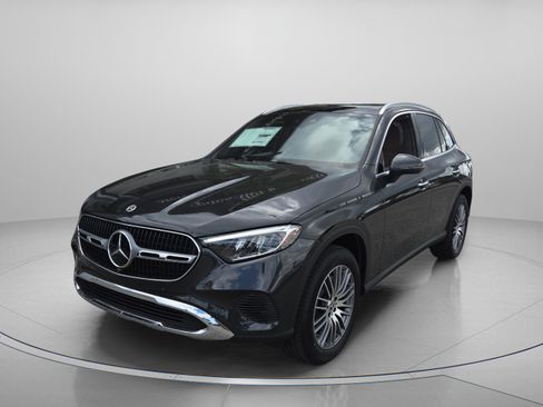 New 2026 Mercedes-Benz GLC 300 GLC 300 image 3