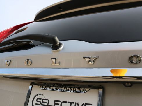 Used 2015 Volvo XC60 T5 Platinum image 11