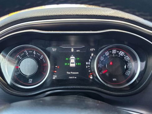 Used 2018 Dodge Challenger R/T RWD image 17