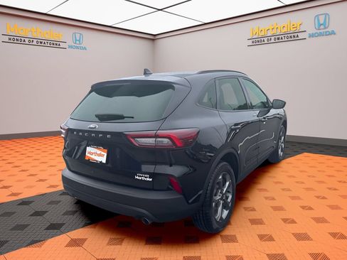 Used 2025 Ford Escape ST-Line AWD/4WD image 5