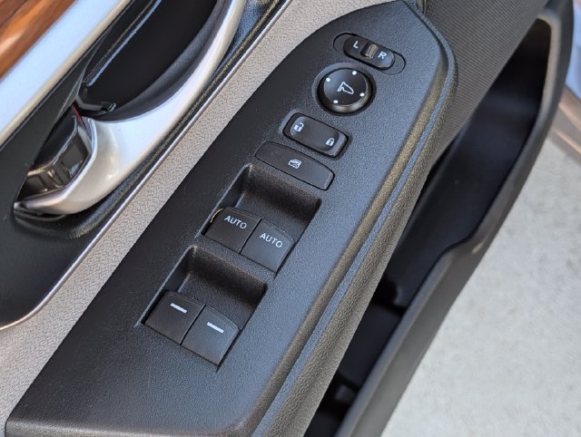 Used 2022 Honda CR-V EX image 18