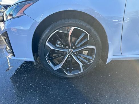 Used 2023 Nissan Altima 2.5 SR image 12