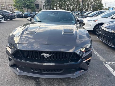 Used 2022 Ford Mustang GT Premium w/ Equipment Group 401A RWD image 2