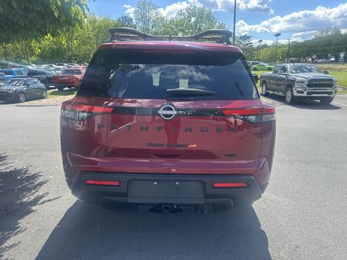 Used 2024 Nissan Pathfinder Rock Creek AWD/4WD image 3