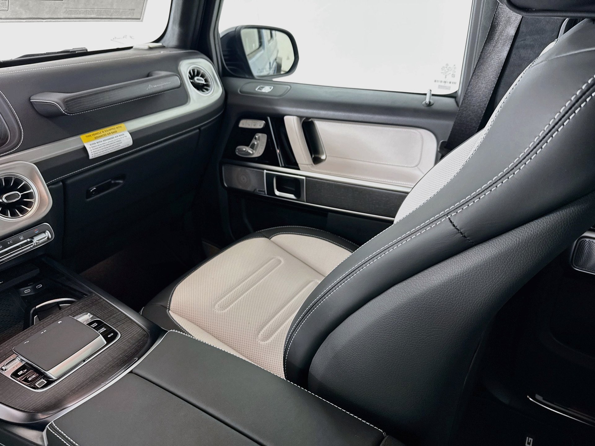 New 2027 Mercedes-Benz G 580 e image 26