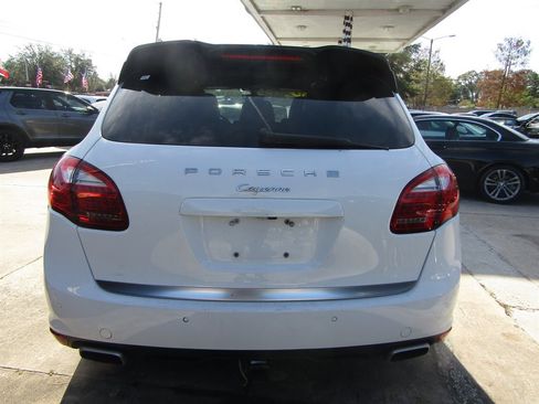 Used 2014 Porsche Cayenne image 3