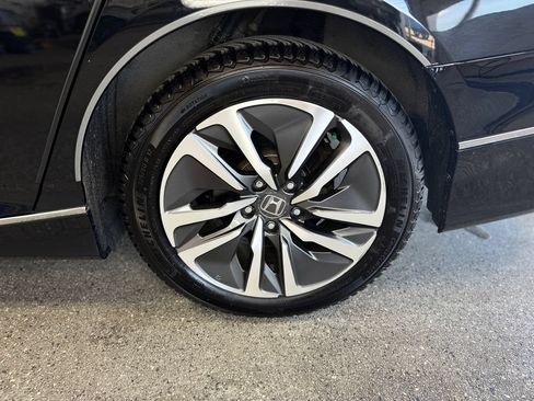 Used 2019 Honda Accord EX image 26