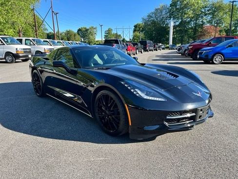 Used 2017 Chevrolet Corvette Stingray Coupe w/ 1LT RWD image 49