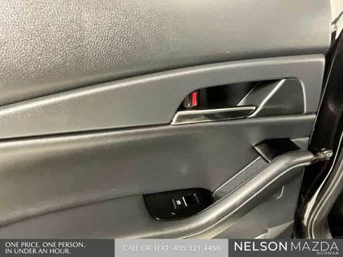 Certified 2025 MAZDA CX-30 AWD 2.5 S w/ Preferred Package image 19