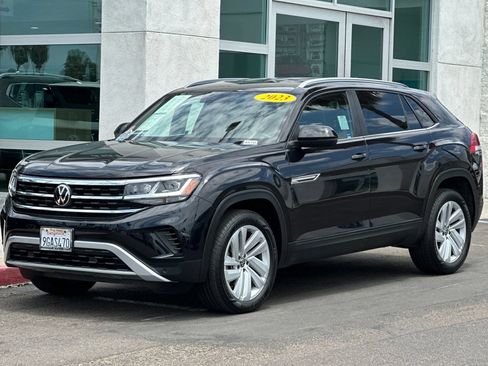 Used 2023 Volkswagen Atlas Cross Sport SE FWD image 8