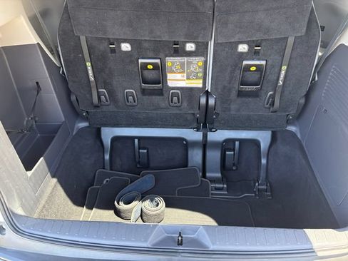 Certified 2022 Toyota Sienna XLE FWD image 19